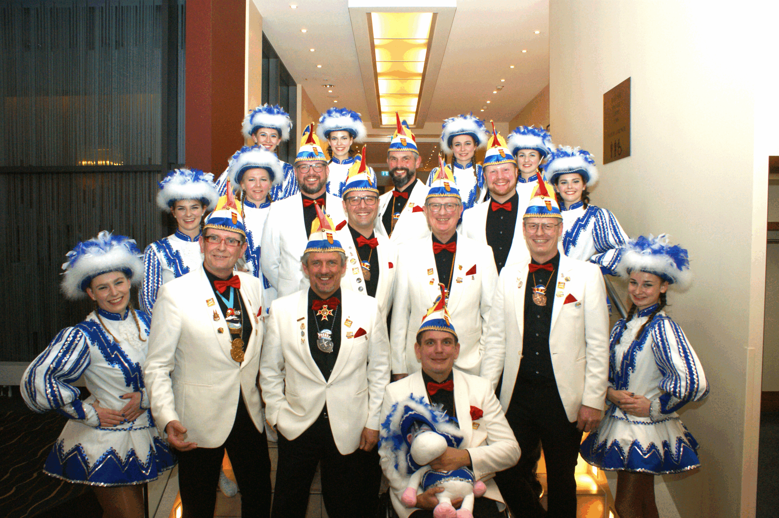 Et jeht schon widder loss – die Heimatbühne Paderborn lädt zur Karnevalseröffnung ein!